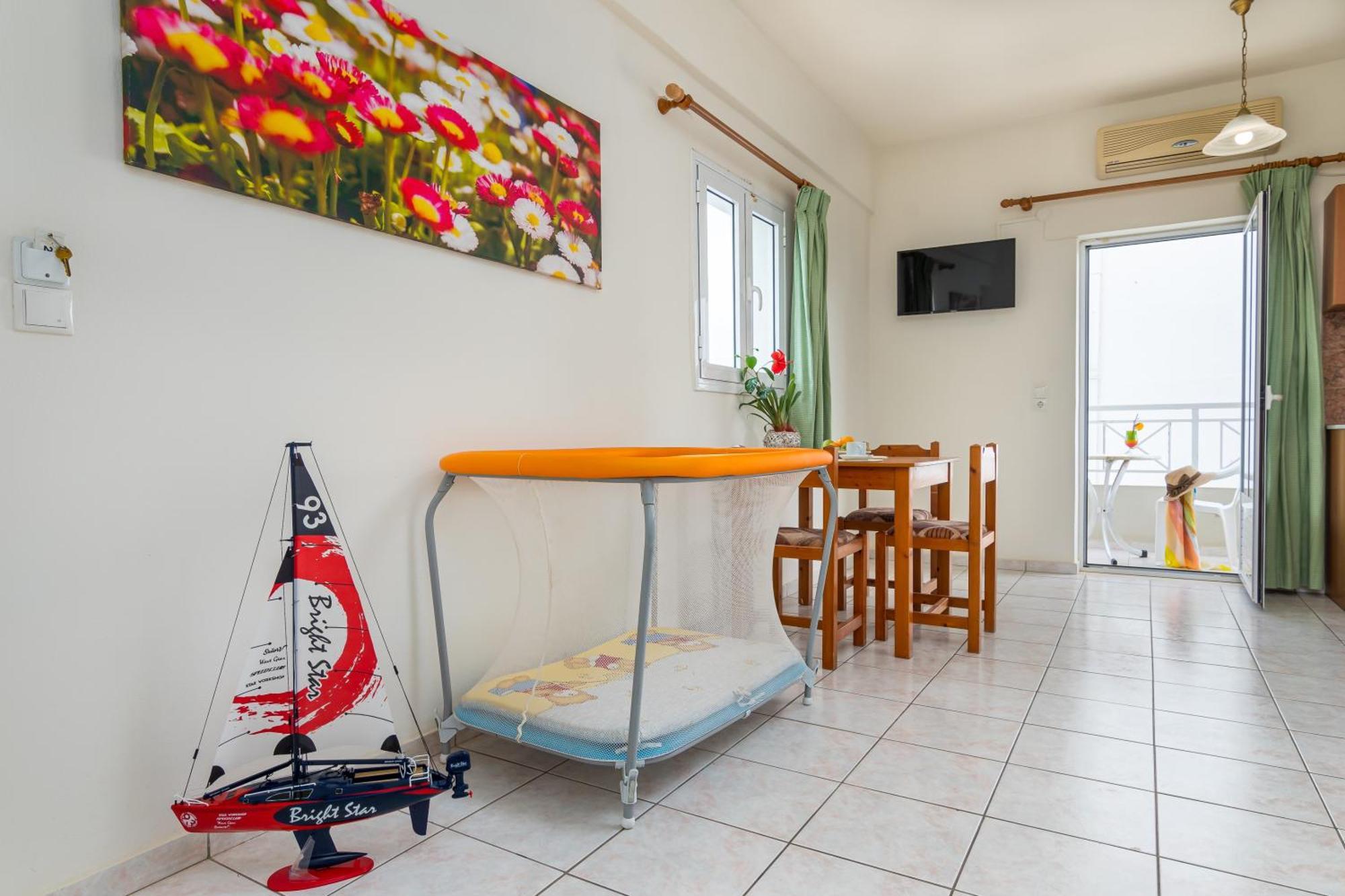Mylos Apartments Anissaras Hersonissos  Exterior photo